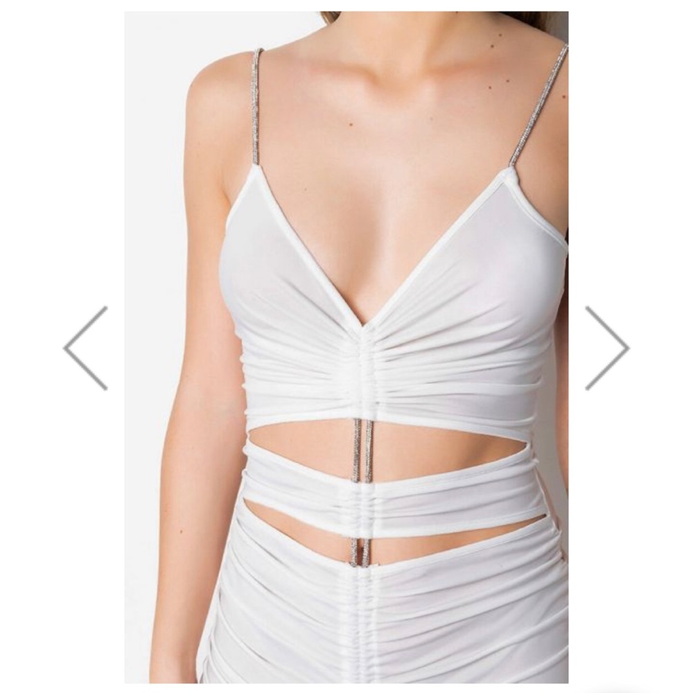 NWT Akira Dress. I attached photos from akira website to see how it looks on